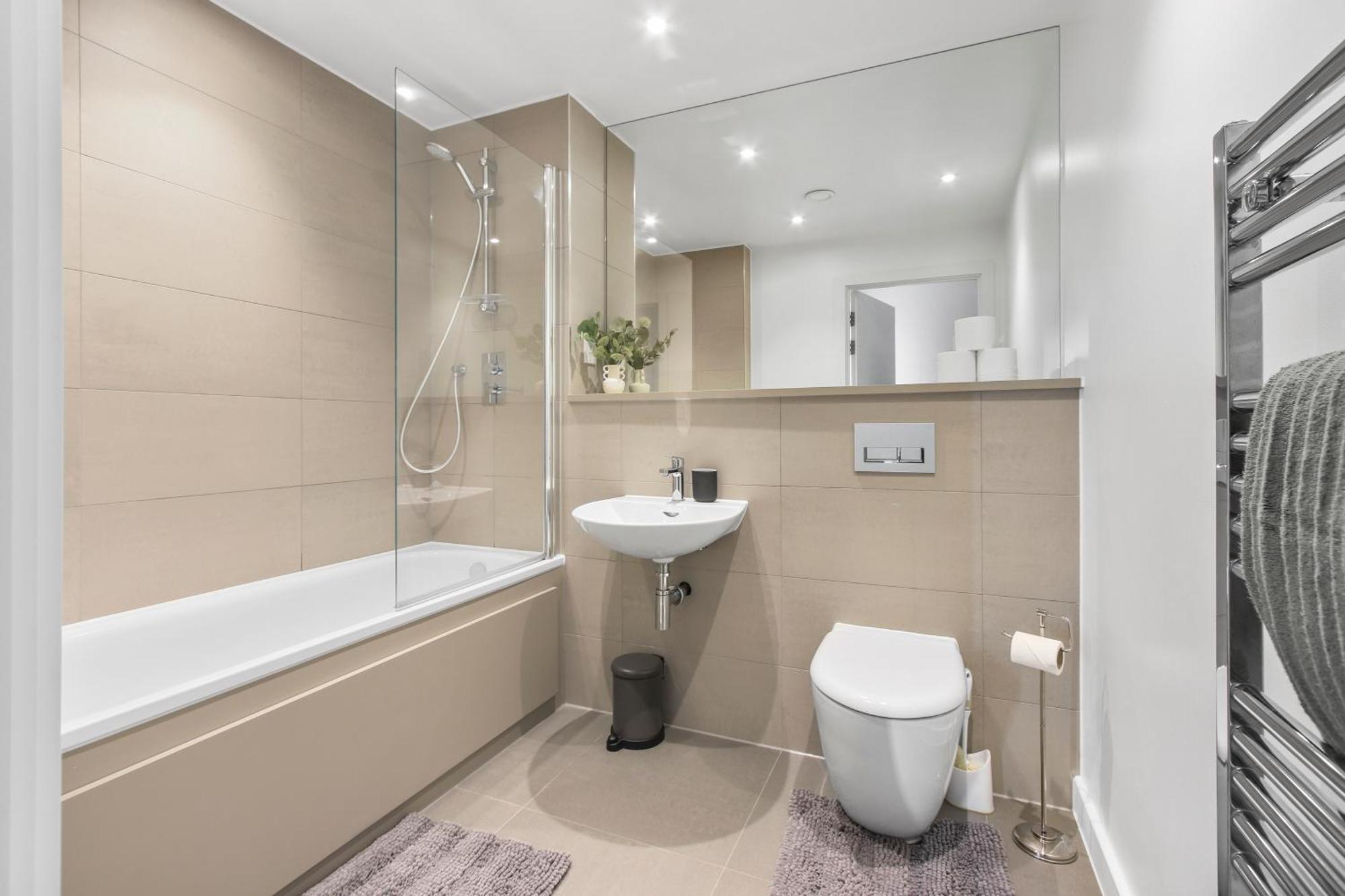 Centrally Located - Modern - 2Bed - 2Bath Apartment لندن المظهر الخارجي الصورة